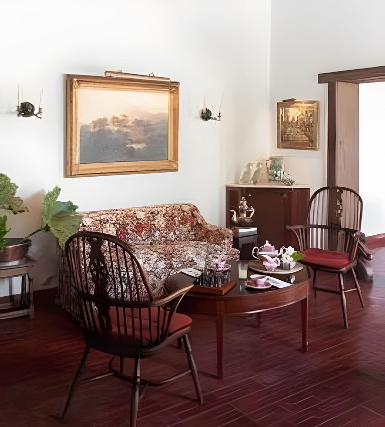 La Diferencia Casona 1894 Pileta y Viñedo